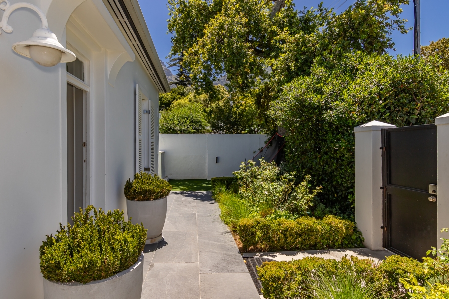 4 Bedroom Property for Sale in Newlands Western Cape